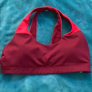 sports bra